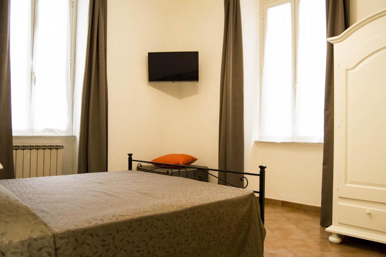 Domus Piazza Del Popolo Frühstückspension